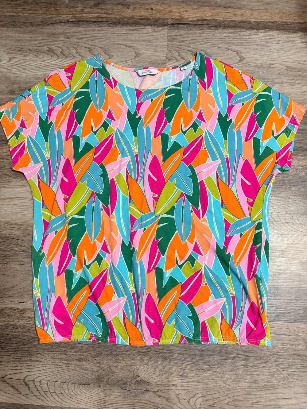 Vibrant Multi-Color Leaf-Print Short Sleeve Tee - Women